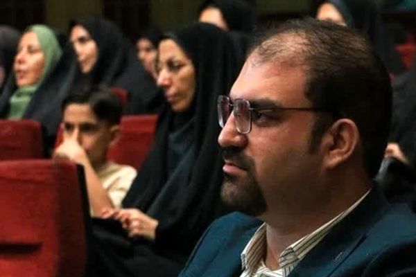 کسب افتخار ملی توسط دبیر ساوجی