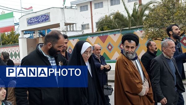 بازگشت دانش‌آموز محمودآبادی از زیارت خانه خدا 