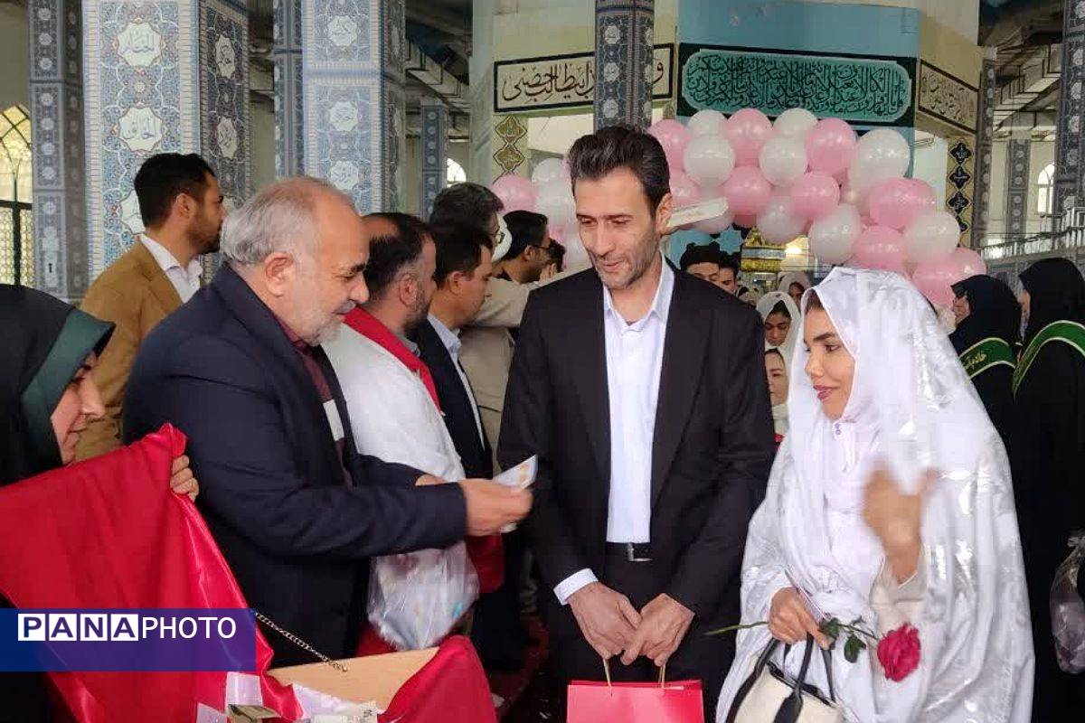 ازدواج آسان در امامزاده حضرتین به مناسبت روز مادر با حضور 300 زوج