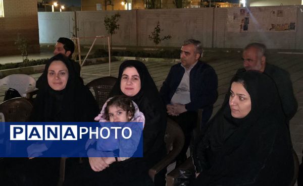 برگزاری مراسم شهادت حضرت فاطمه (س) در مدرسه پسرانه قرآنی شهید اکرمی بافق