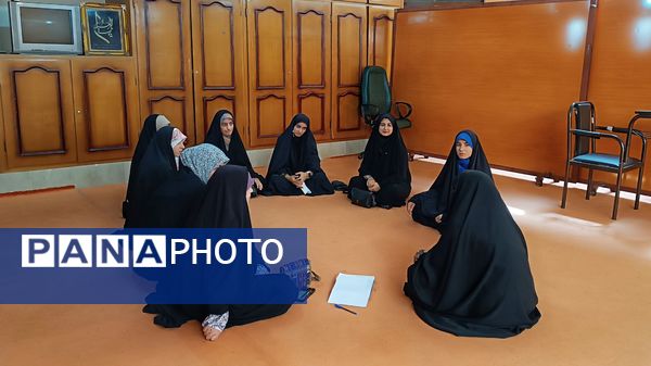  صحنه آماده‌سازی دوره تربیت مربی دختران حاج قاسم در کهگیلویه و بویراحمد 