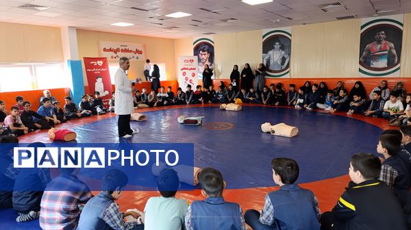 جشنواره آموزشی نبض زندگی در ناحیه ۷ آموزش و پرورش مشهد مقدس