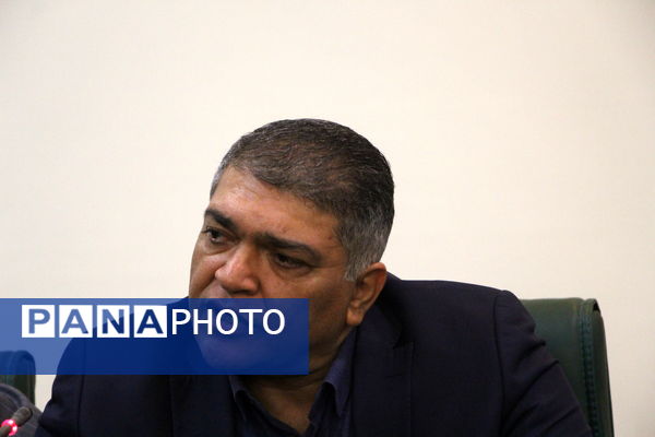 نشست خبری انجمن داروسازان یزد