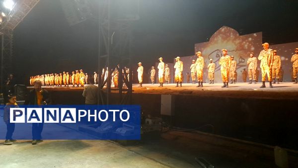 نمایش میدانی هجده هزار و یک شهید استان خراسان رضوی در مشهد 