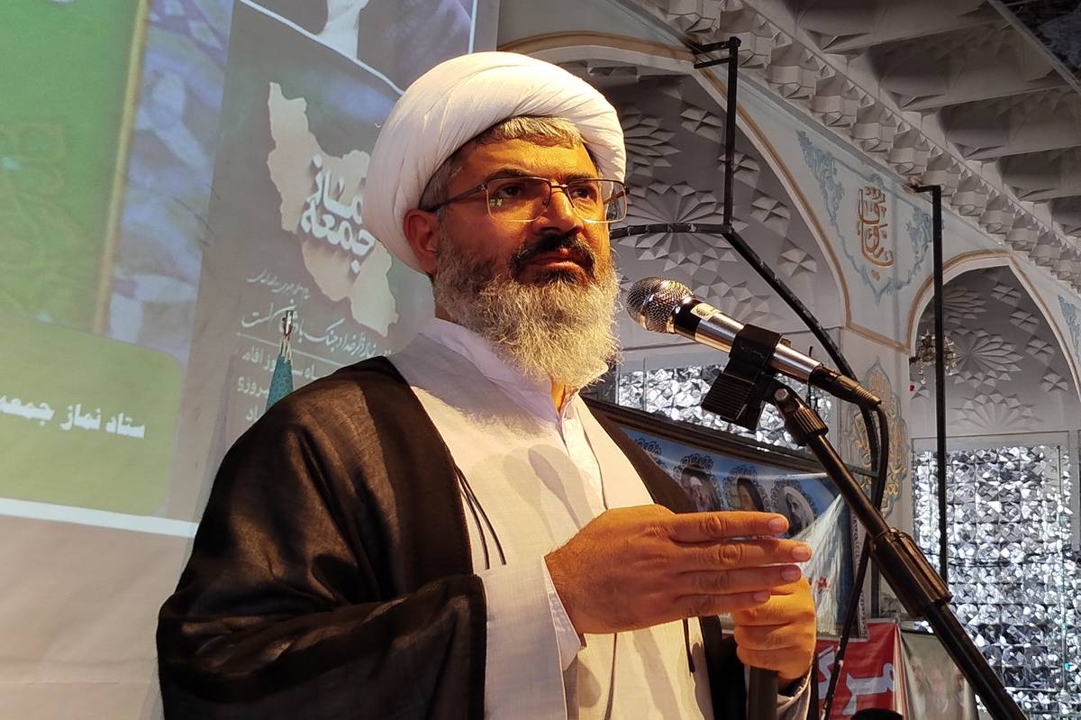 تأکید امام جمعه کاشمر بر مسئولیت پذیری اجتماعی و تلاش برای رفع مشکلات مردم