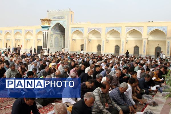  مراسم دعای پر فیض عرفه و مناجات عاشقانه امام حسین(ع) در زیارتگاه شهید آیت ا... مدرس(ره)