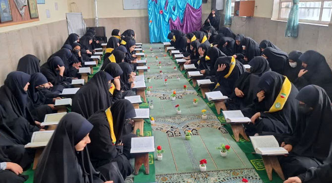 جزءخوانی قرآن آموزشگاه علوم و معارف صدرا در ماه مبارک رمضان