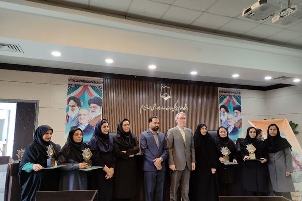 برگزاری جشنواره غذای سالم در دانشگاه علوم پزشکی بم