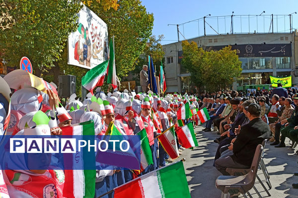 راهپیمایی ۱۳ آبان در شهرستان آباده 