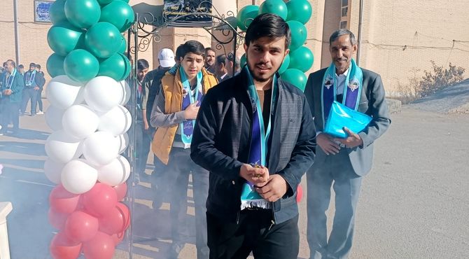 آیین بدرقه دانش آموزان منتخب 8 استان از کرمانشاه به حج عمره