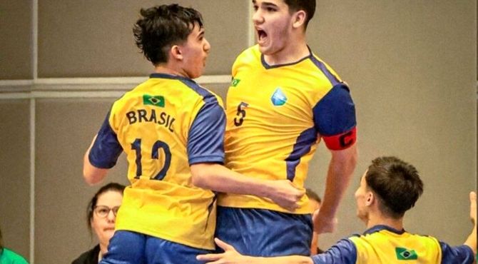 فوتسال قهرمانی دانش‌آموزان جهان؛ شکست ایران برابر برزیل