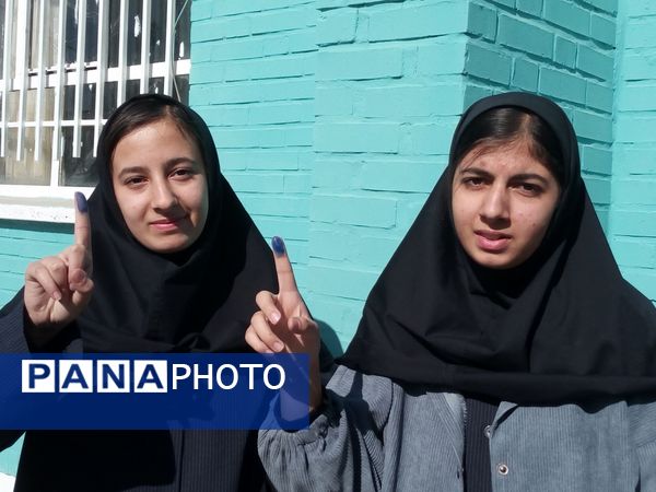 انتخابات شورای دانش آموزی در دبیرستان فاطمیه 