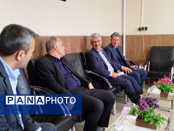 بازدید اداره‌کل آموزش و پرورش خراسان از بخش‌های مختلف آموزش و پرورش شهرستان فاروج 