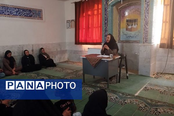 همفکری مدرسه و اولیا در جلسه انجمن اولیا و مربیان دبیرستان طالقانی داریون