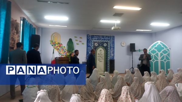 طنین انداز شدن زنگ نماز در دبستان لطیفه 