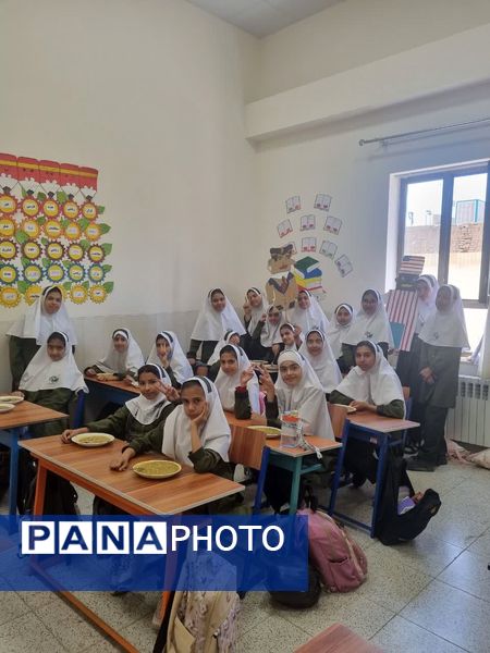 عزاداری به مناسبت شهادت حضرت زهرا (س) در دبستان حضرت زینب(س) مروست 