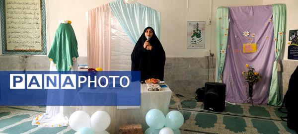 جشن باشکوه میلاد حضرت زهرا (س) در دبیرستان فاطمه‌الزهرا(س)