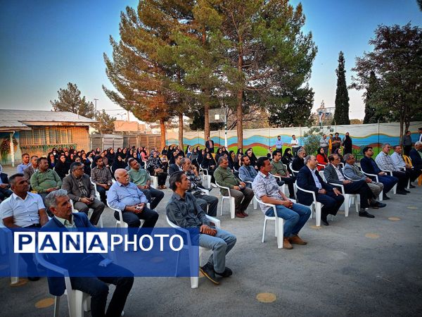 اولین جلسه انجمن اولیا و مربیان دبیرستان میثاق