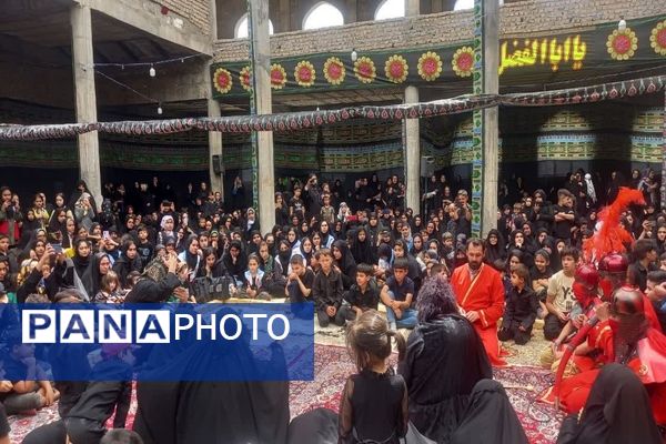 اجتماع بزرگ شیرخوارگان حسینی در شهرستان فاروج 
