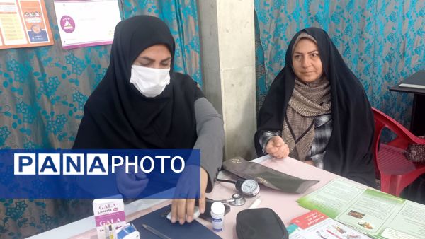 برگزاری «میز خدمت ویژه بانوان» به مناسبت میلاد حضرت فاطمه زهرا (س) در فیروزان