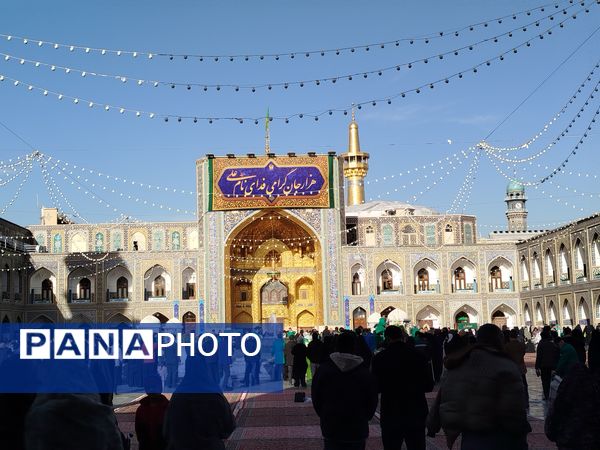 مشهد مقدس در تب‌وتاب جشن ولادت نخستین امام شیعیان  