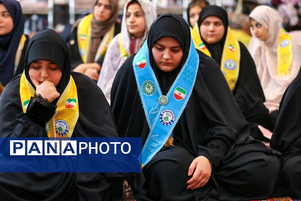 هم‌نشینی معنویت و تعلیم در مسجد