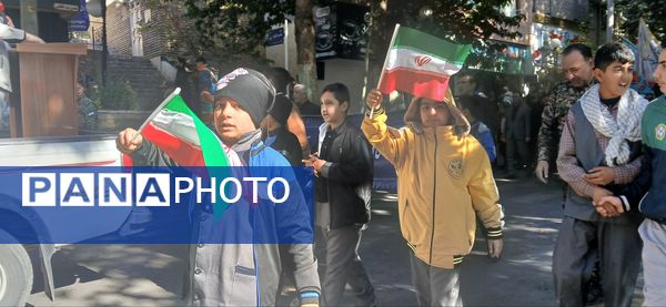 حضور پرشور مردم در راهپیمایی ۱۳ آبان طرقبه