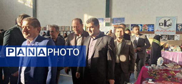 افتتاح نمایشگاه دست‌سازه‌های هنرجویان هنرستان‌های محمودآباد 