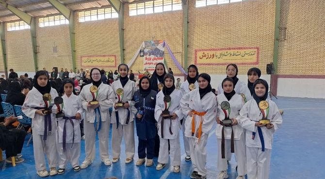 پیاده‌روی خانوادگی؛ گامی به سوی نشاط و سلامت در هفته تربیت بدنی