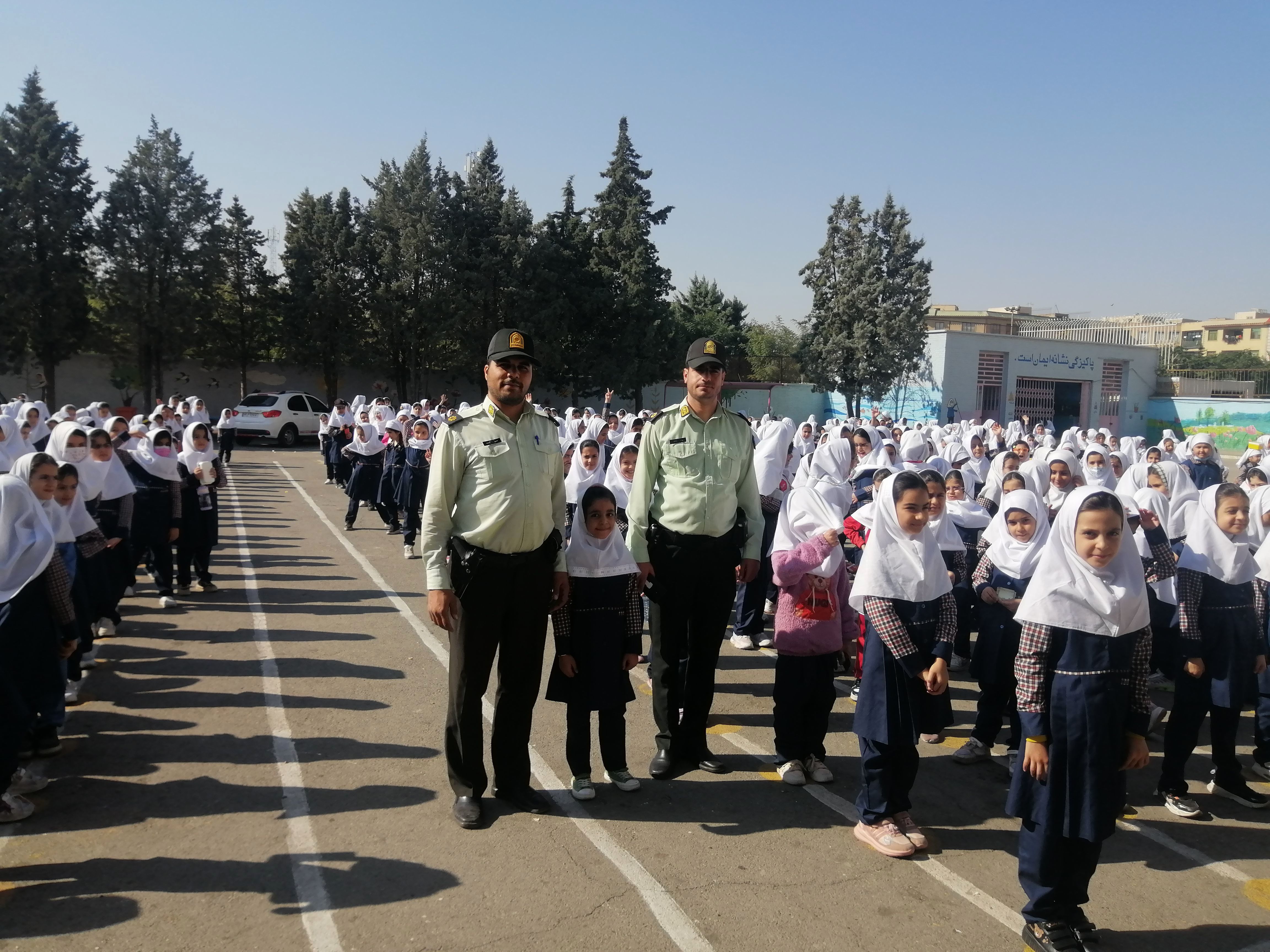 گرامیداشت هفته نیروی انتظامی در مدارس شهرستان ملارد