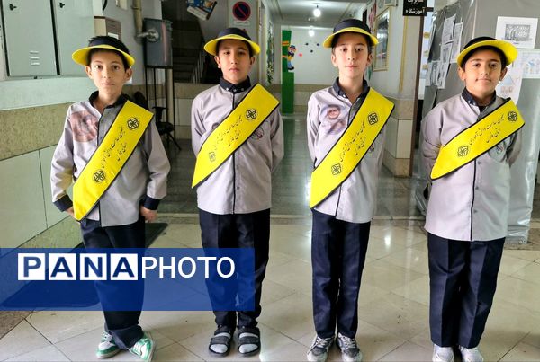 افتتاحیه طرح پسماند صفر در دبستان شاهد حیات ناحیه 3 شیراز