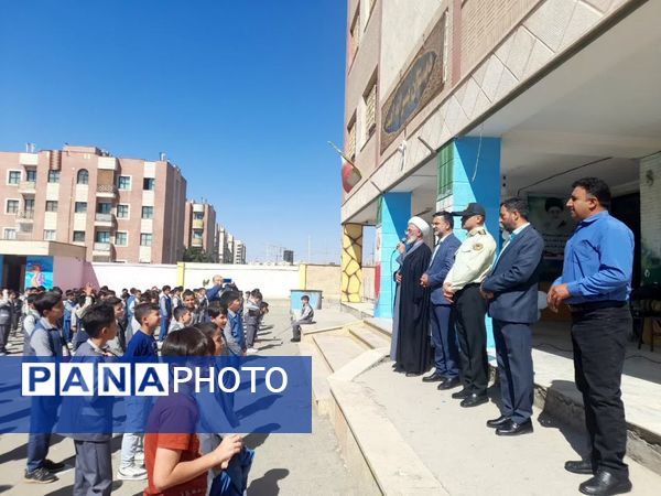 برگزاری مراسم بازگشایی مدارس در دبستان امید پرند و دبیرستان دخترانه شاهد رباط‌کریم