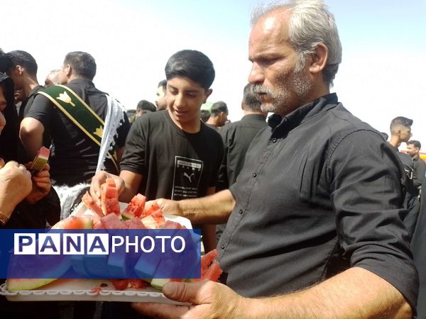 برپایی ایستگاه صلواتی در روستای نقاب شهرستان خلیل آباد