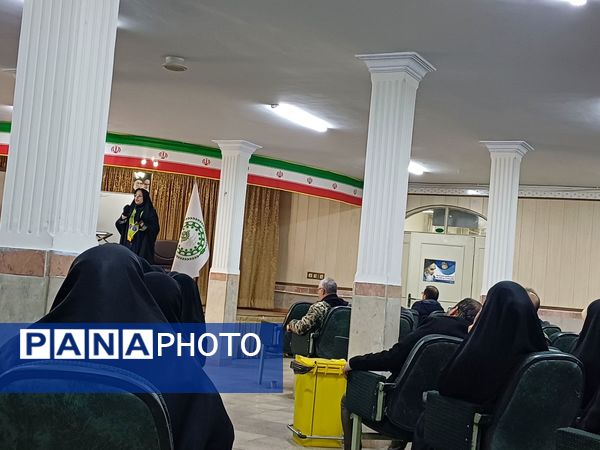 کارگاه آموزشی مربیان تشکل پیشتازان سازمان دانش‌آموزی ناحیه 2 کرج و شهرستان فردیس