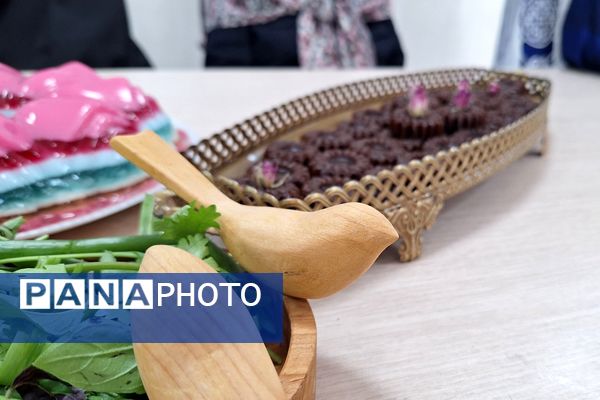جشنواره غذای ایرانی به مناسبت هفته فرهنگی در فرهنگسرای بعثت صفادشت 
