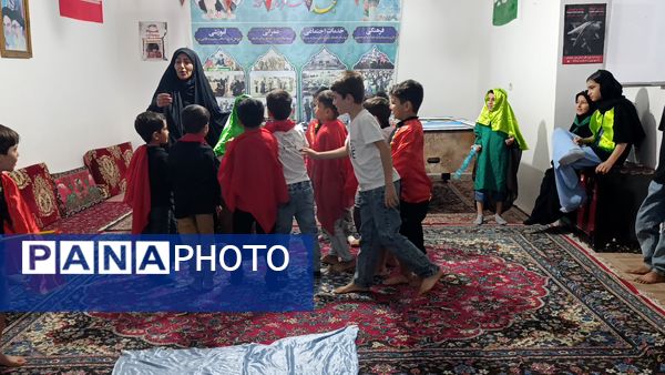 برپایی مهد آدینه نور در مسجد صاحب الزمان آشخانه 