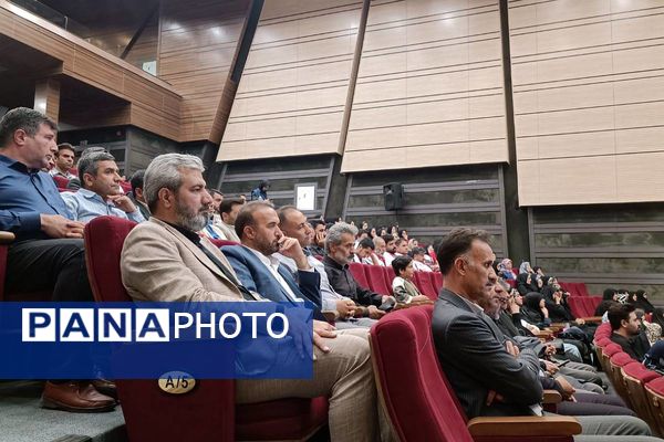 آیین گرامی داشت اولین سالگروز شهادت شهدای خدمت در سالن باغ ملی شهرستان قدس