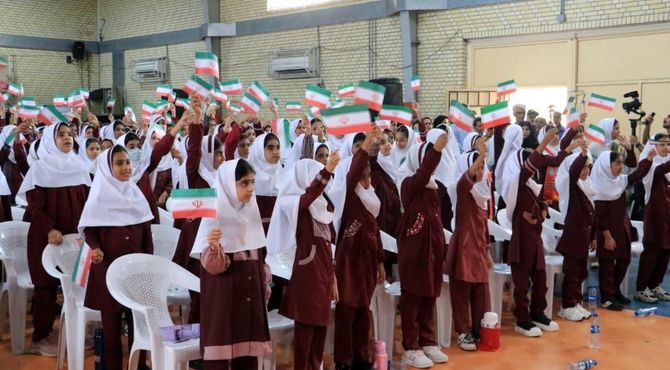 آیین بازگشایی مدارس در دبستان دخترانه شهدای صنعت نفت