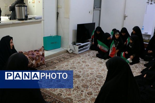 دیدار کمیته خادم شهدا شهرستان ملارد با خانواده شهید محمد شاهوردی