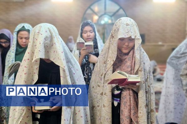 فشافویه میزبان خلوت عاشقانه دانش آموزان در نخستین روز اعتکاف همزمان با ولادت حضرت علی (ع)