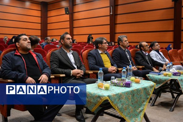 نشست فصلی مدیران «طرح رهیافت» در بهارستان‌دو