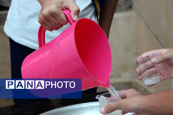 از محفل قرآنی تا میز خدمت