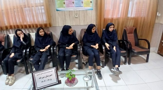 جلسه شورای دانش آموزی دبیرستان سروقد