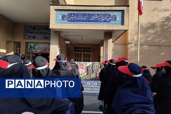برگزاری جشن به مناسبت هفته دفاع مقدس و میلاد سیدالکریم در ناحیه یک شهرری 