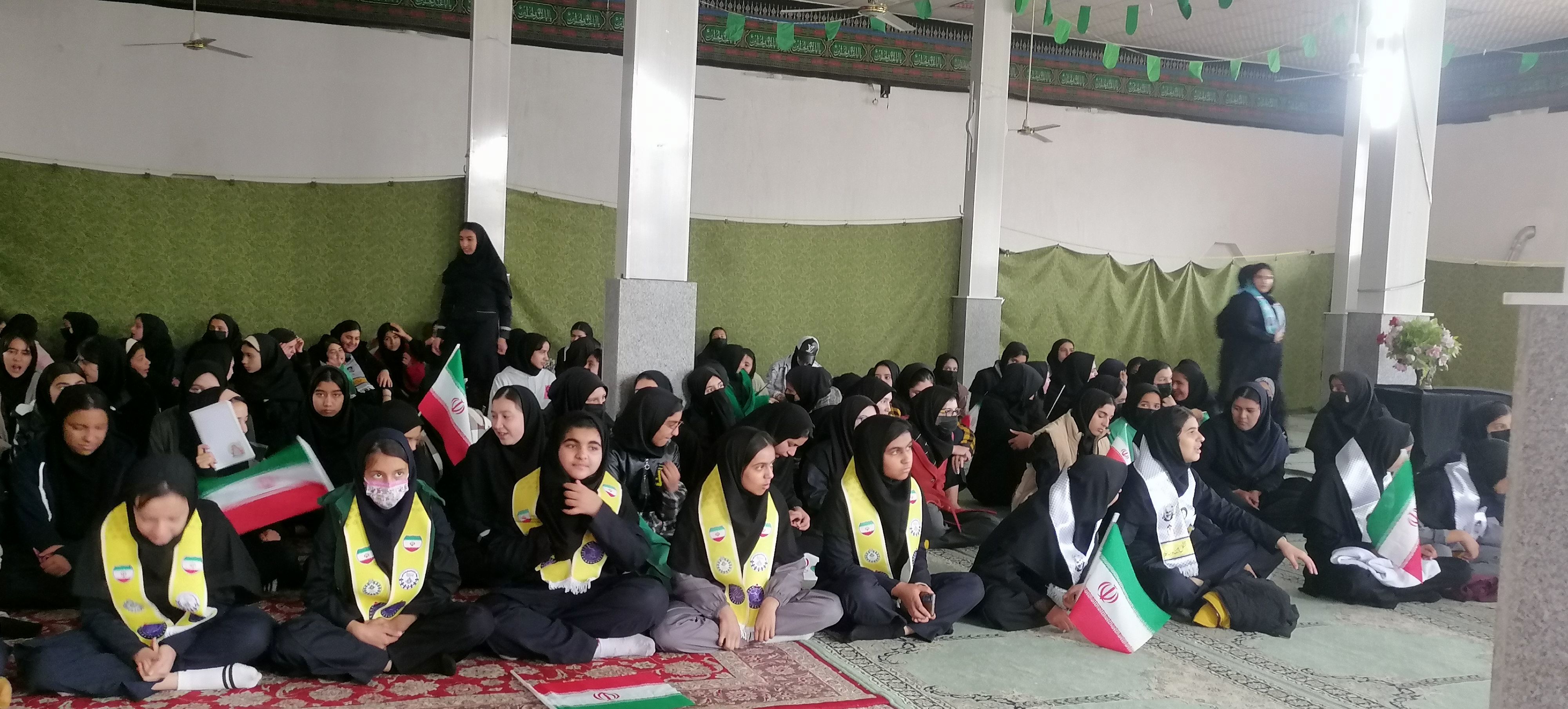 جشن روز دانش آموز دختران دبیرستان حضرت فاطمه و حضرت رقیه در مهدیه شهر بار نیشابور 