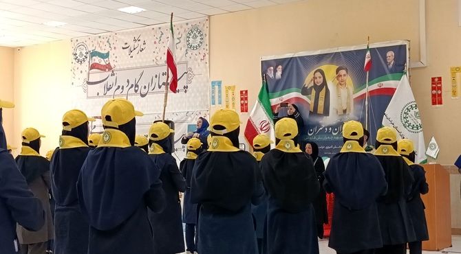 اجرای پیرامید در پیش اردوی ملی پیشتازان دختر خراسان شمالی