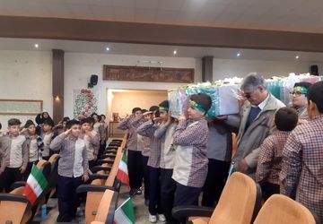 استقبال از شهید گمنام در دبستان شاهد حیات ناحیه ۳ شیراز