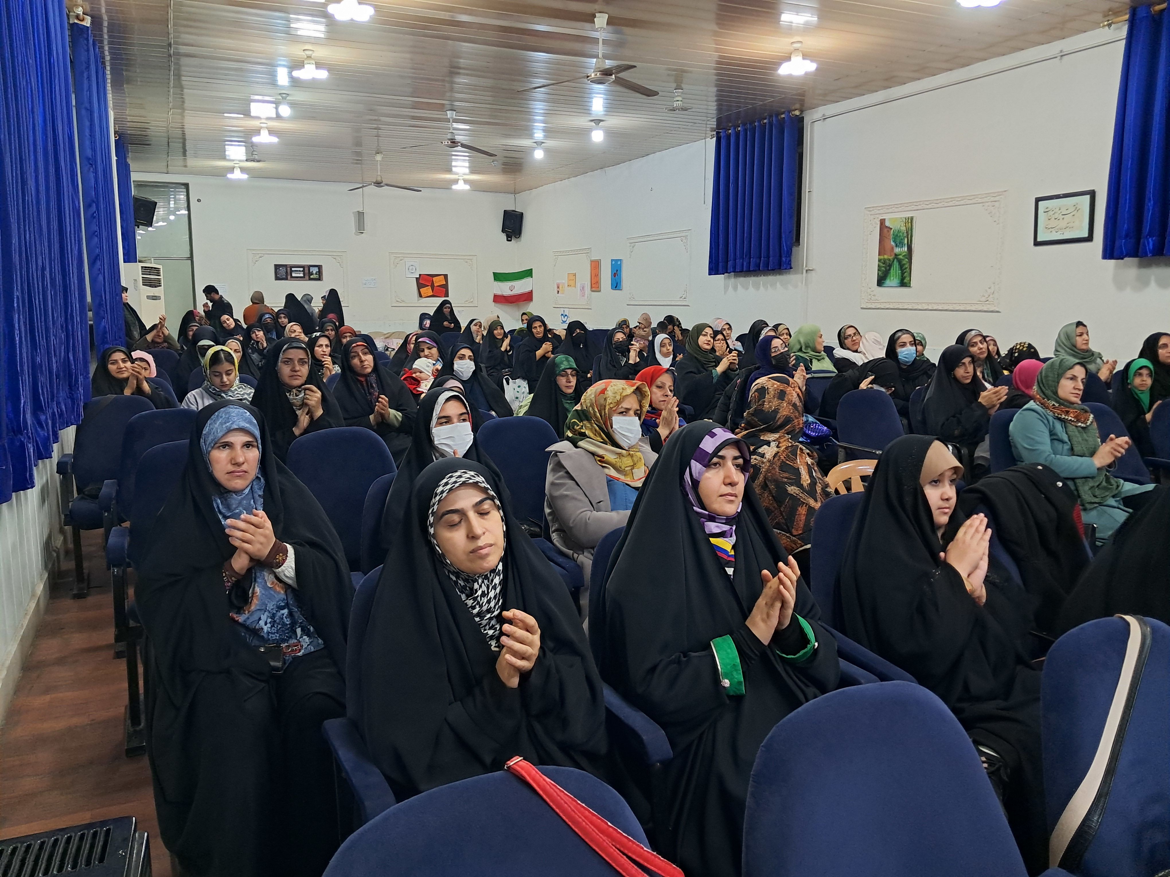 ولادت حضرت زهرا(س) و روز مادر در کانون فرهنگی و تربیتی حجاب خواهران قائمشهر
