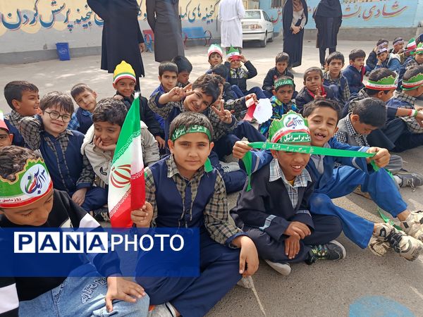 زنگ استکبار ستیزی در مدارس رضویه