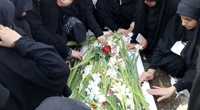 شمیم عطر لاله فاطمی در بوستان شهید زین الدین قم